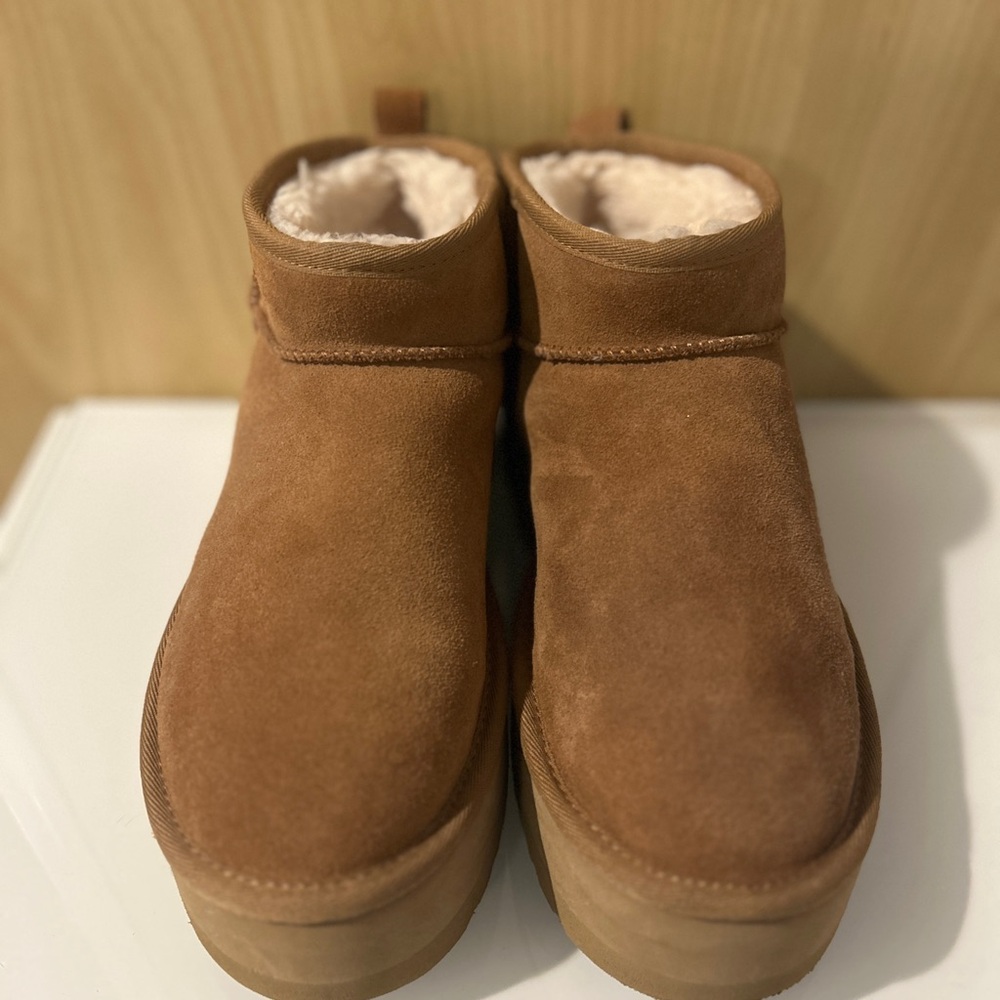 Uggs Chestnut Ultra Mini Platform